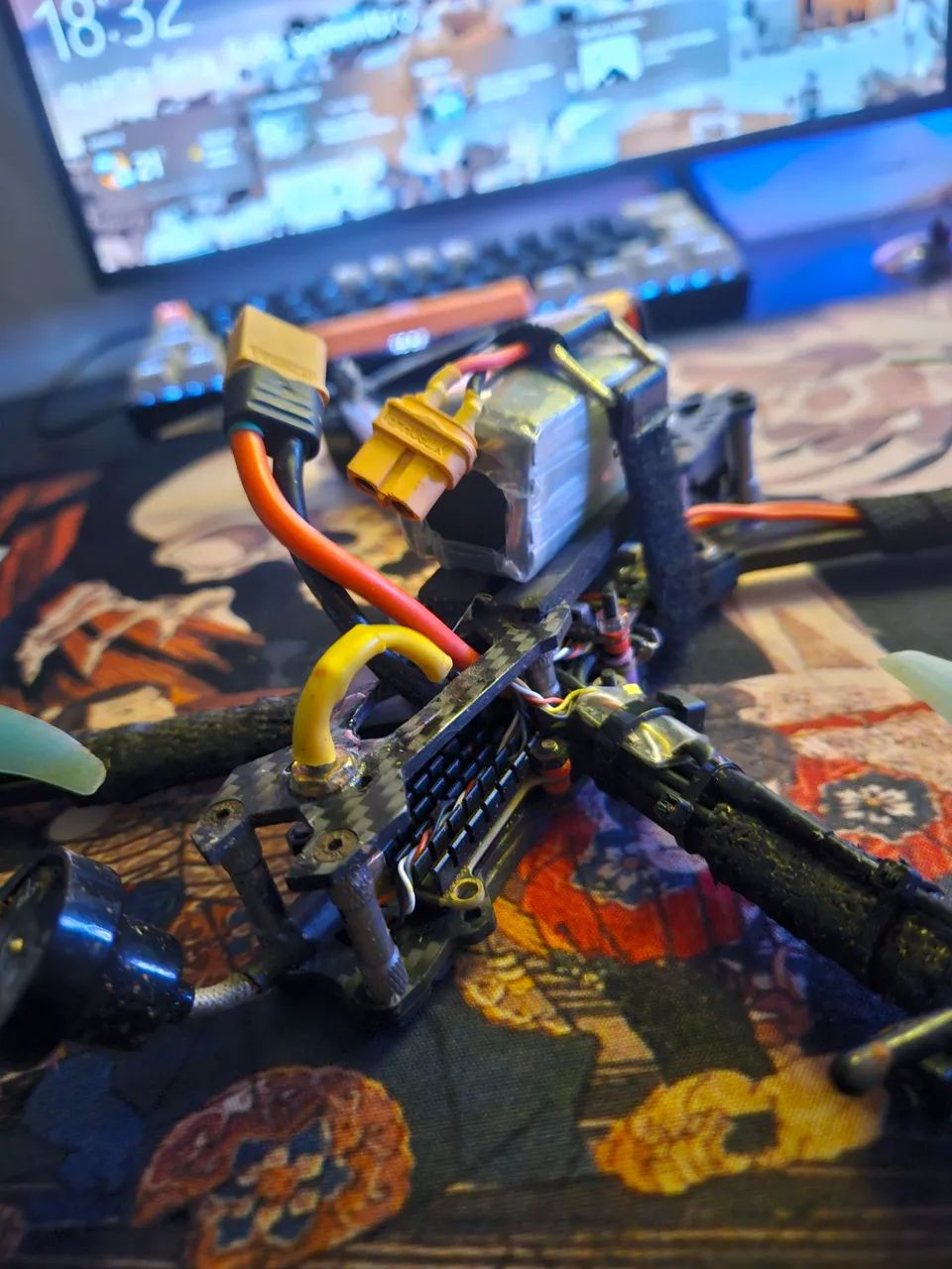 Drone fpv profissional+baterias - Foto 3