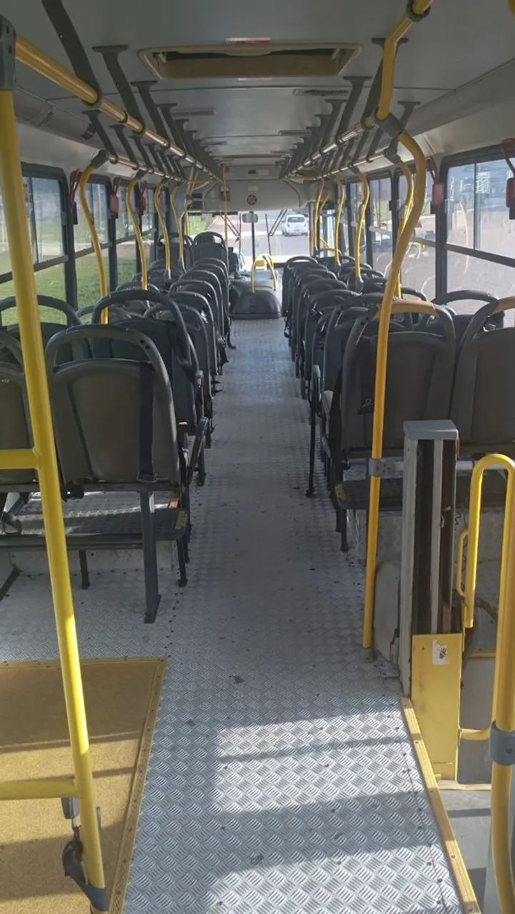 Ônibus  escolar vários modelos  - Foto 7