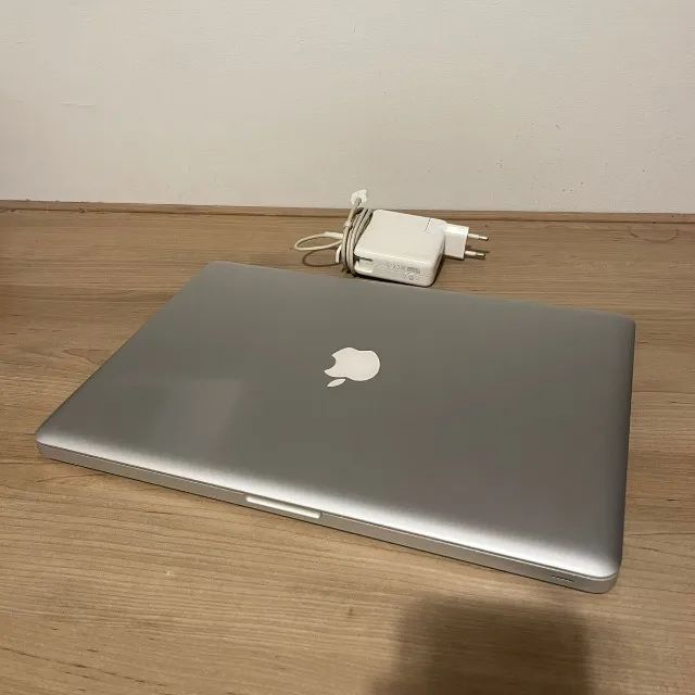 Apple Macbook Pro Mid 2009 - 15"
