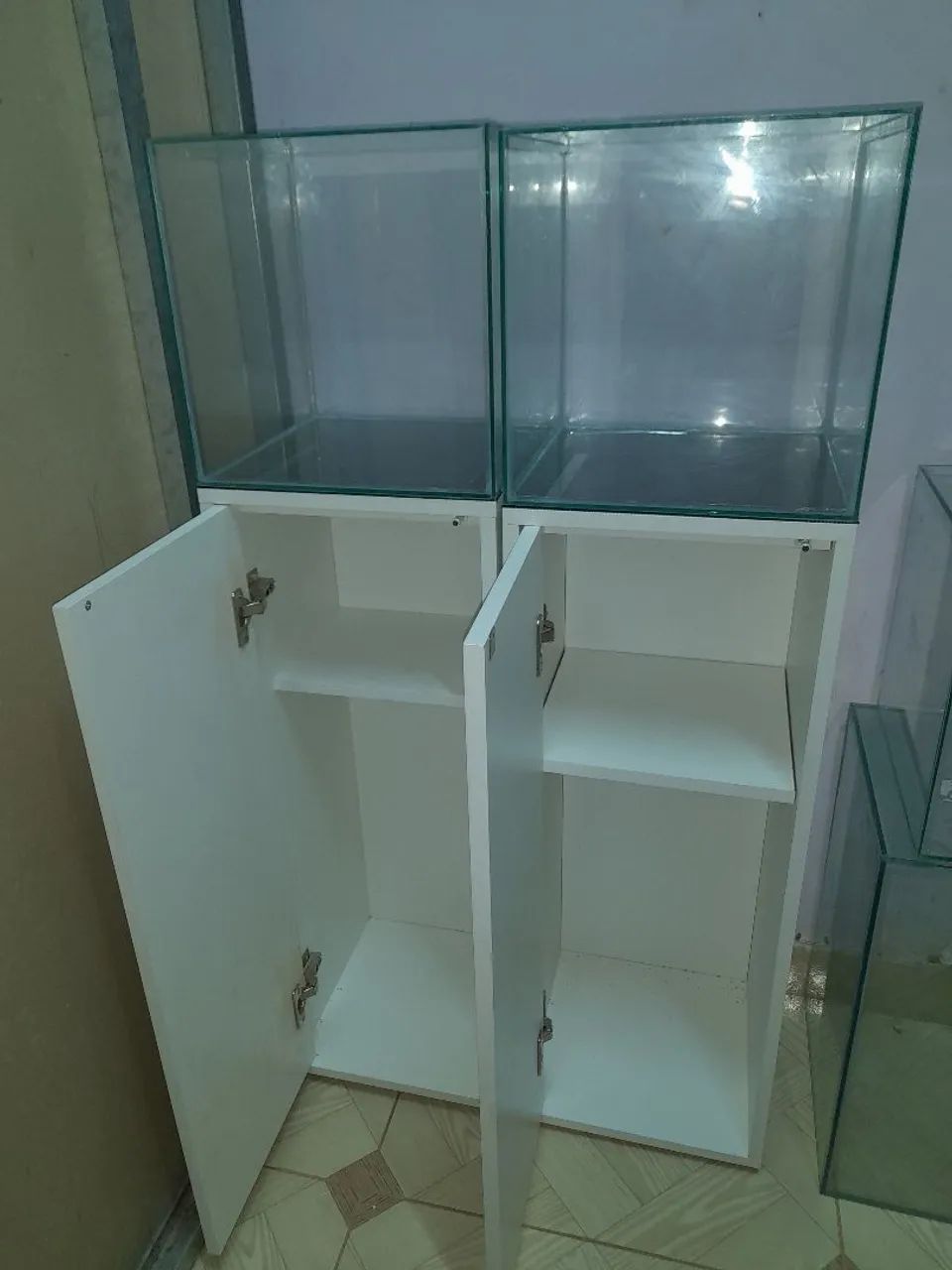 Aquario 30 litros 31x31x31 com móvel  - Foto 2