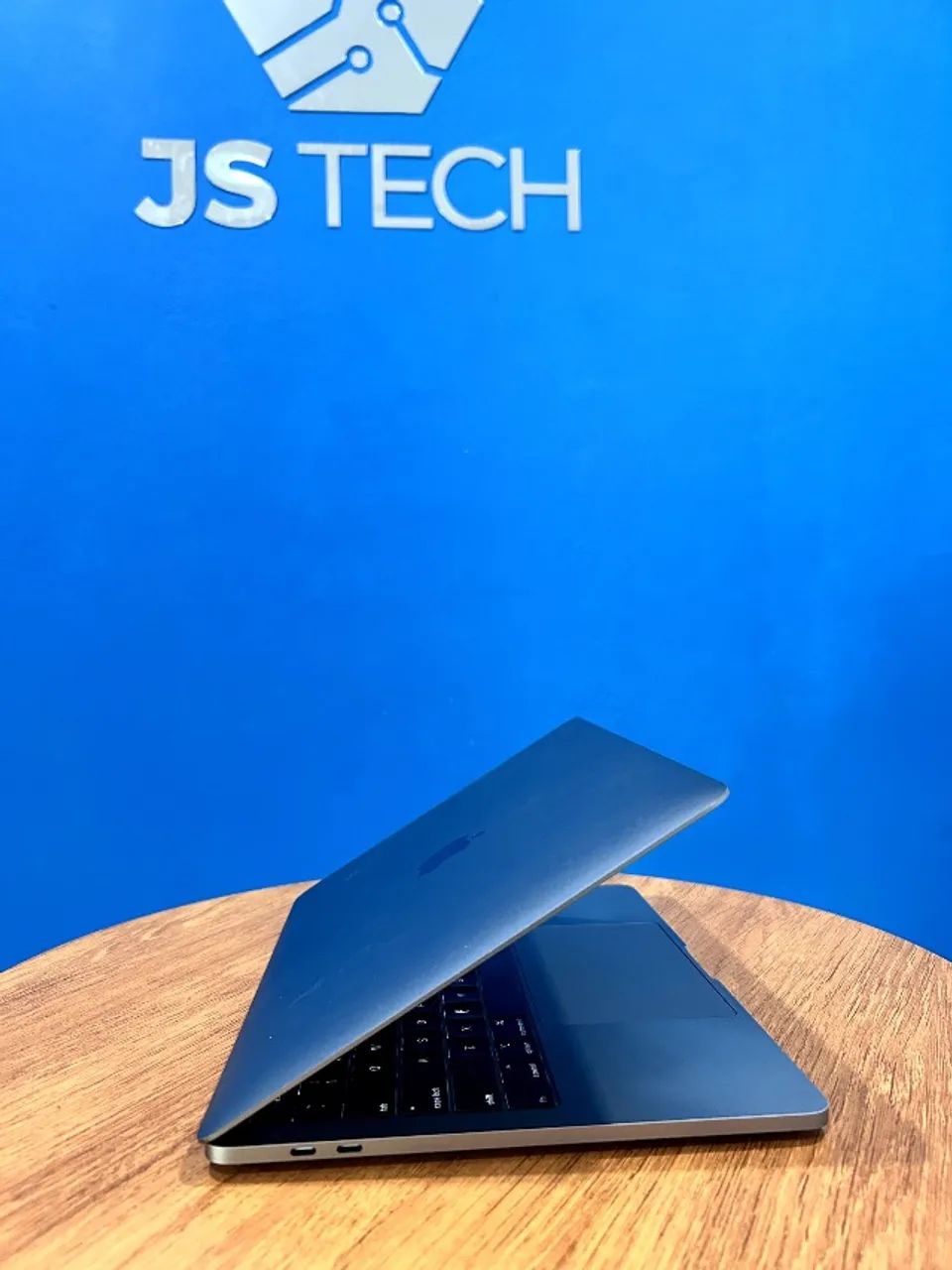  MacBook Pro 2018 Touch Bar 8/256gb - Foto 2