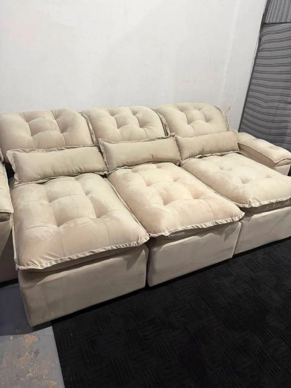 Sofá retrátil e reclinável 3 lugares pronta entrega  - Foto 4