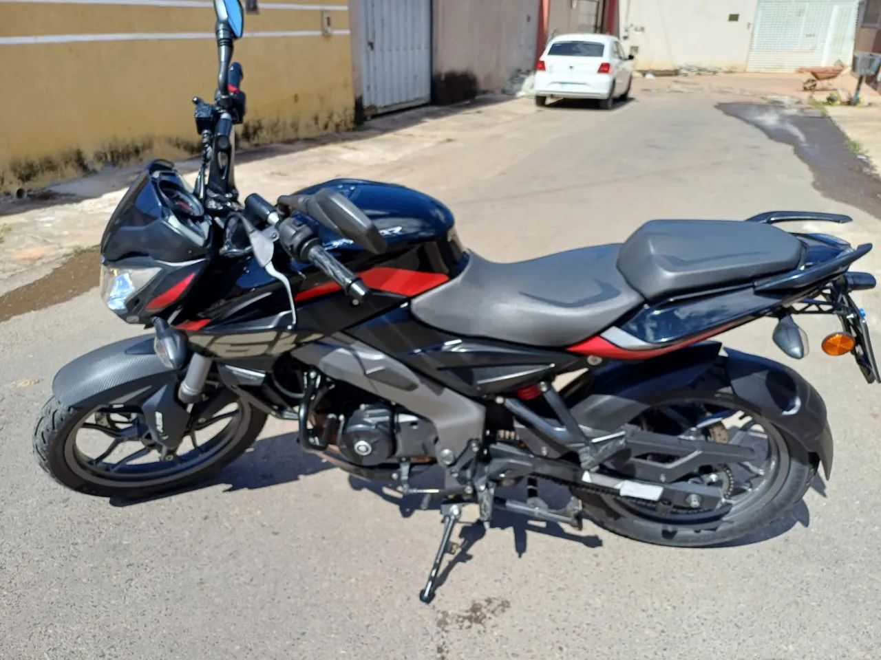 Bajaj Dominar 160