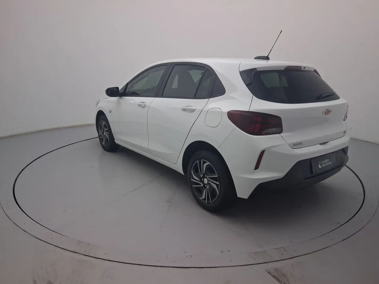 Chevrolet Onix Hatch LT 1.0 12V Flex Mec. 4P, foto 3 de 18