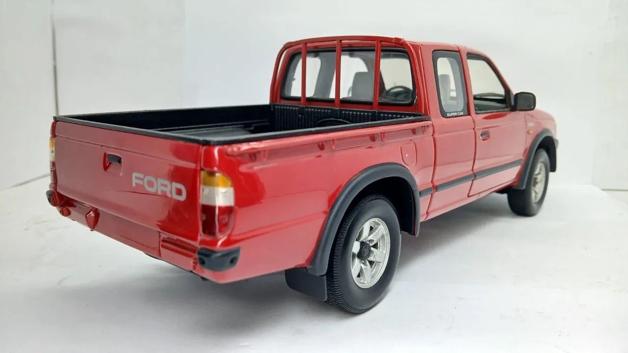 Miniatura Ford Ranger European Vision 2000 1/18 - Foto 2