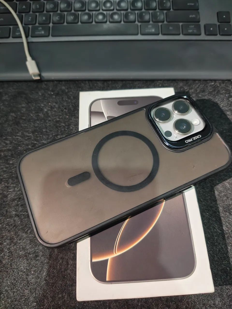 iPhone 16 Pro Max 256gb/90% bateria/Anatel