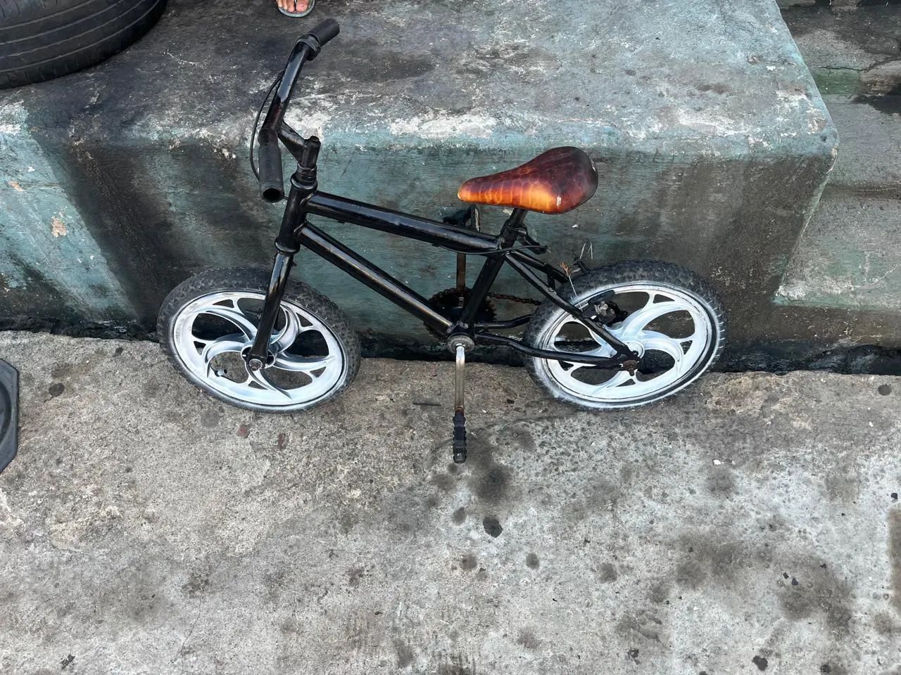 Bicicleta aro 16 - Foto 2