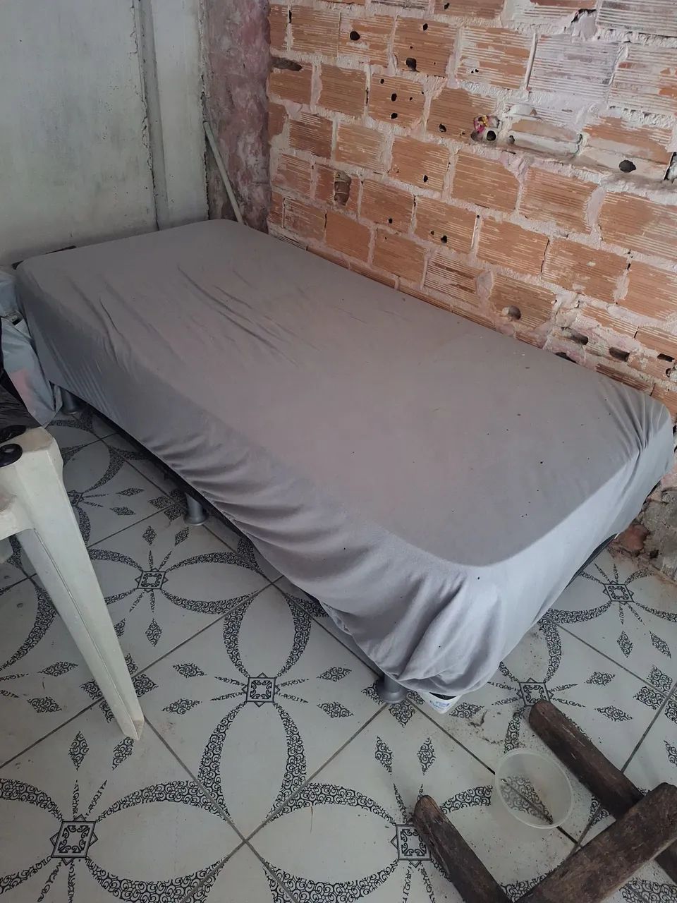 CAMA BOX SOLTEIRO 400 (NEGOCIÁVEL)