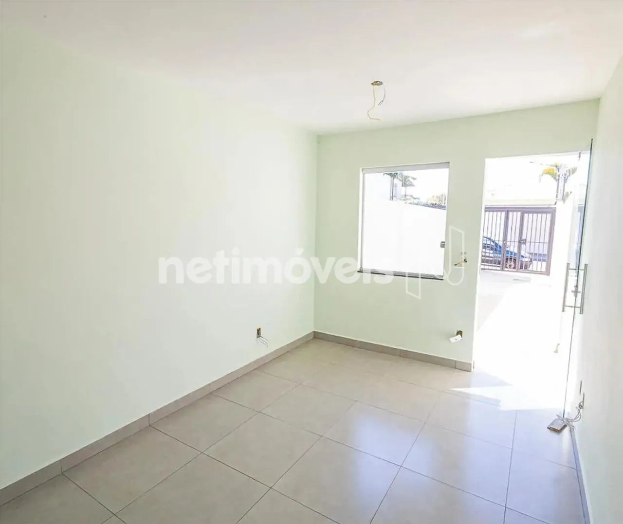 Casa nova e moderna à venda com 2 Suítes, Quintal e 2 Vagas de Garagem - Foto 5