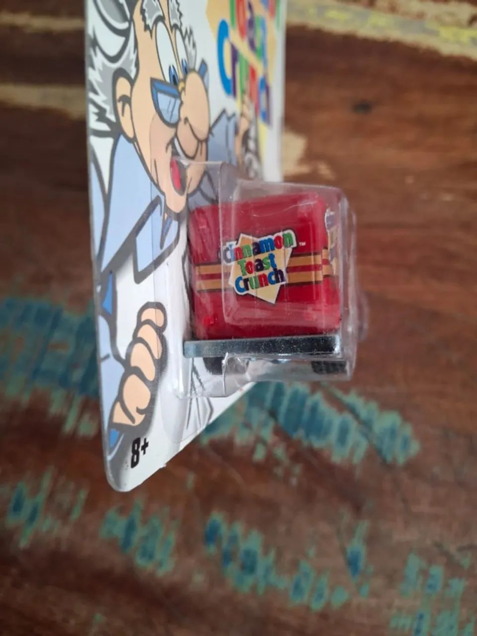 Hot Wheels Premium 49 Ford C.O.E Cinnamon Toast Crunch - Foto 5