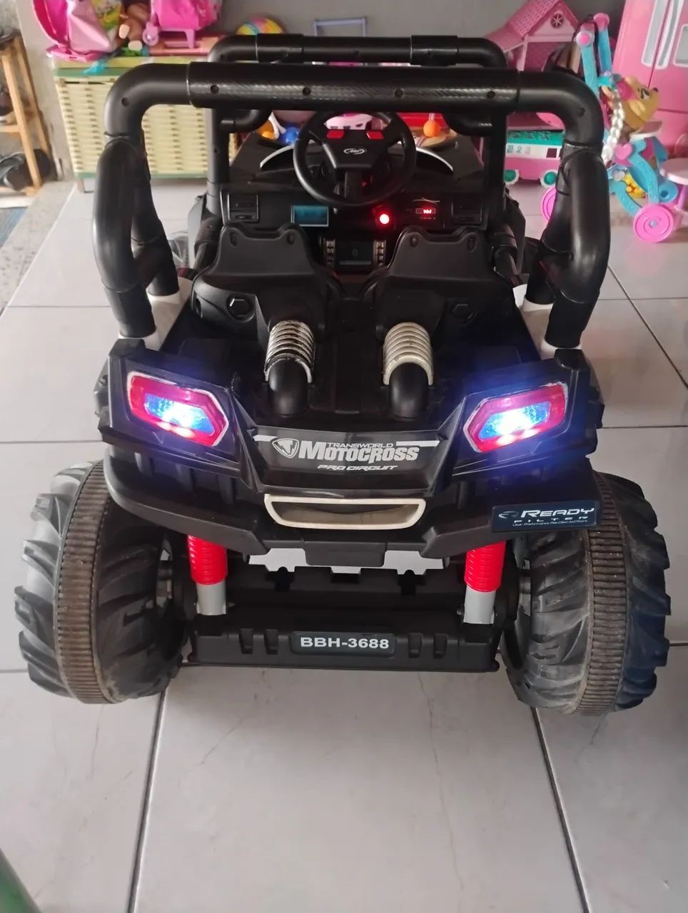 Carrinho eletrônico utv infantil.