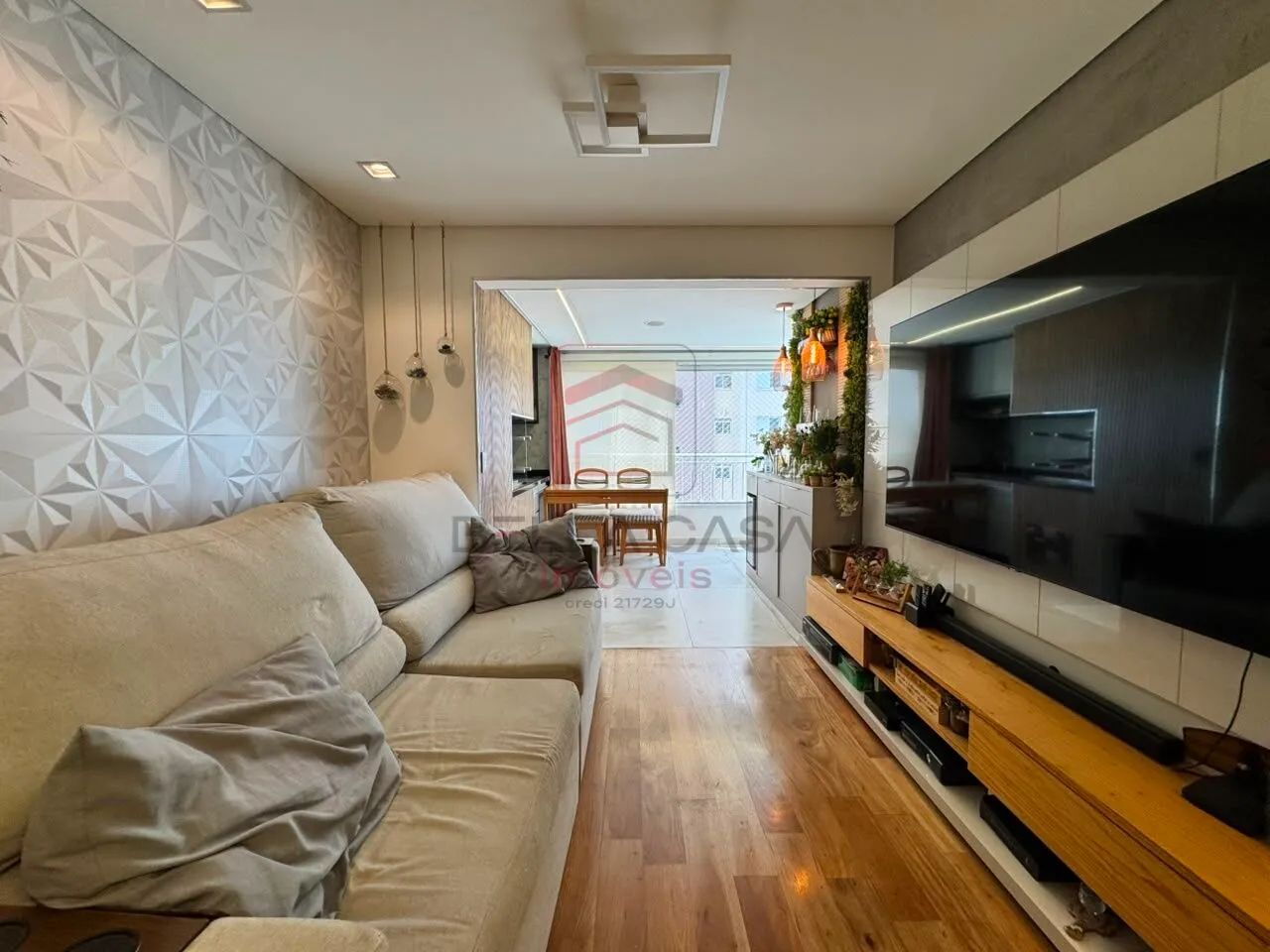 APARTAMENTO À VENDA NA MOOCA ? 3 DORMITÓRIOS, 1 SUÍTE, 2 VAGAS DE GARAGEM. TOTALMENTE REFO