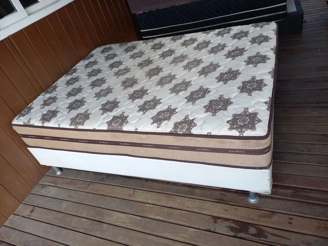 Vendo cama Box de casal colchão + base  - Foto 4