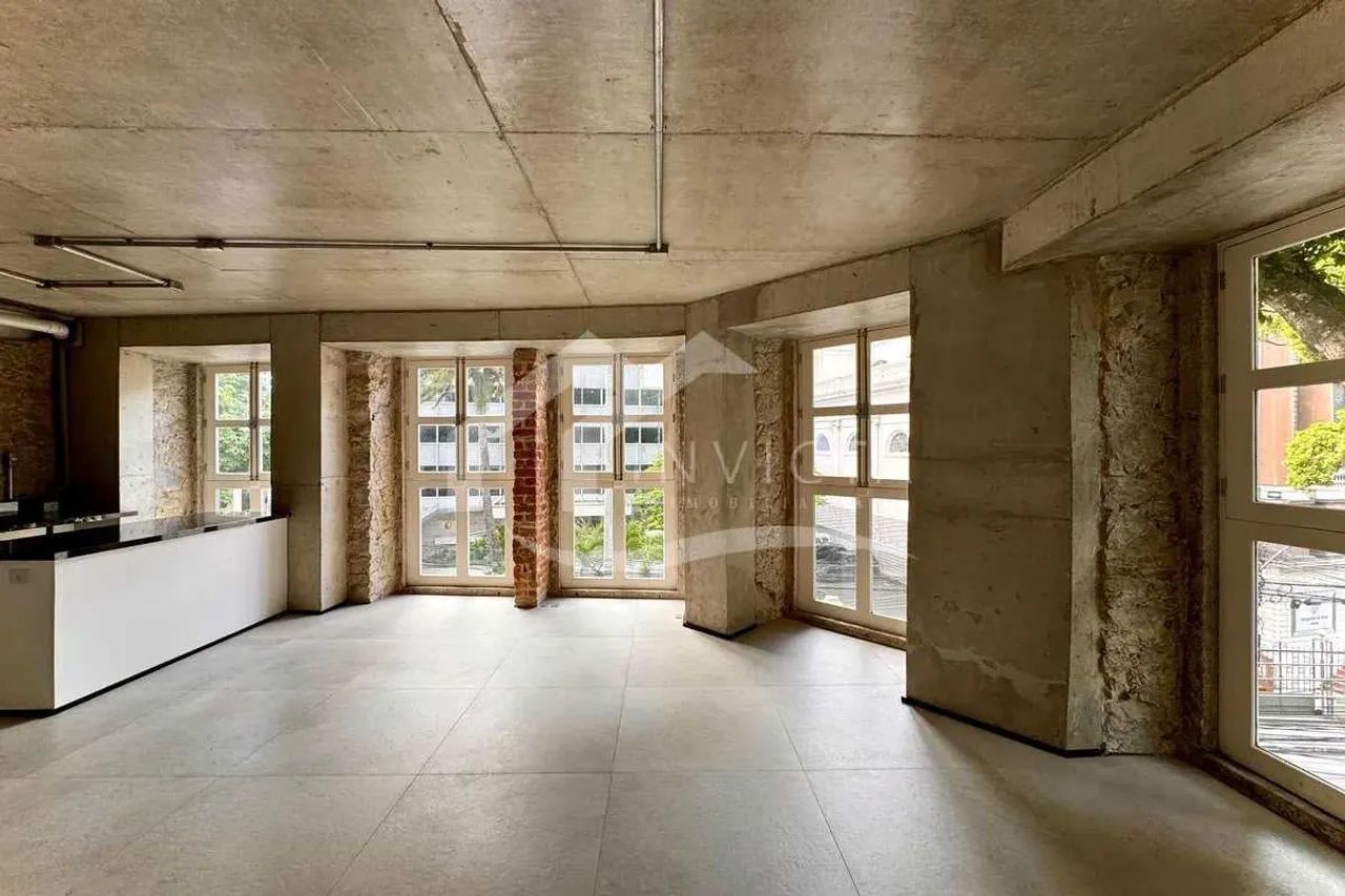 QUARTO E SALA COM VARANDA EM RUA RESIDENCIAL DE BOTAFOGO - Foto 2