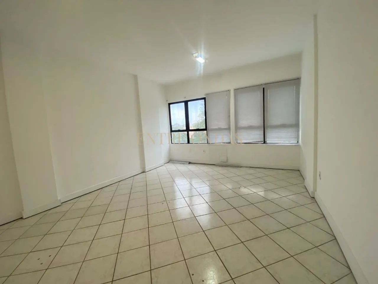 Sala comercial no bairro Trindade, Florianópolis. - Foto 3
