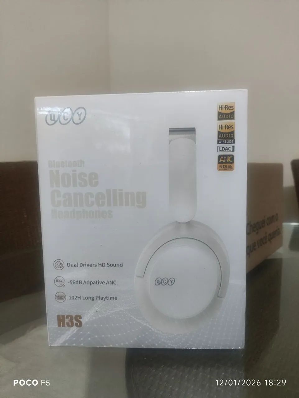 Fone QCY H3S na caixa lacrado