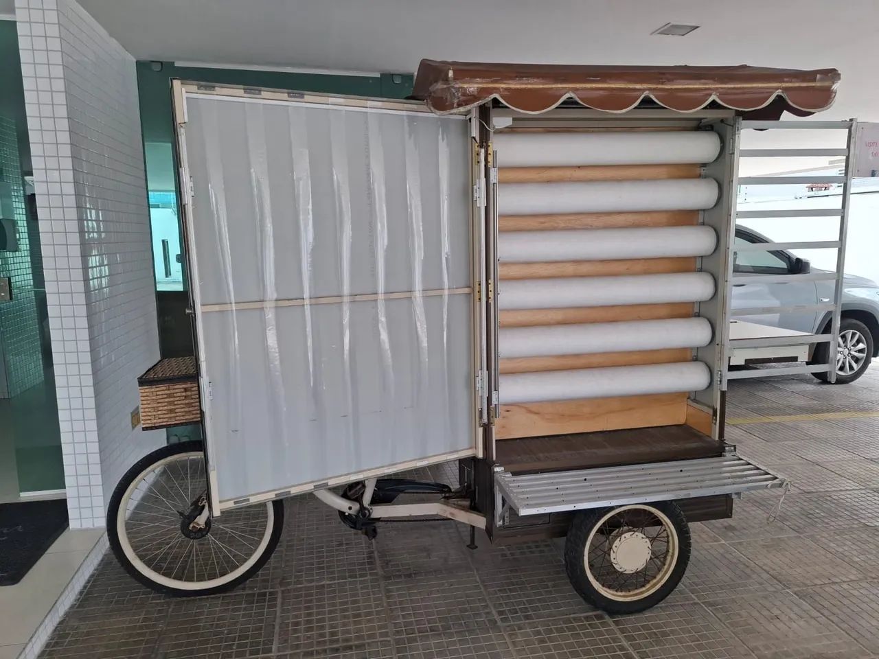 Triciclo com Baú "Leia a descrição" - Foto 4