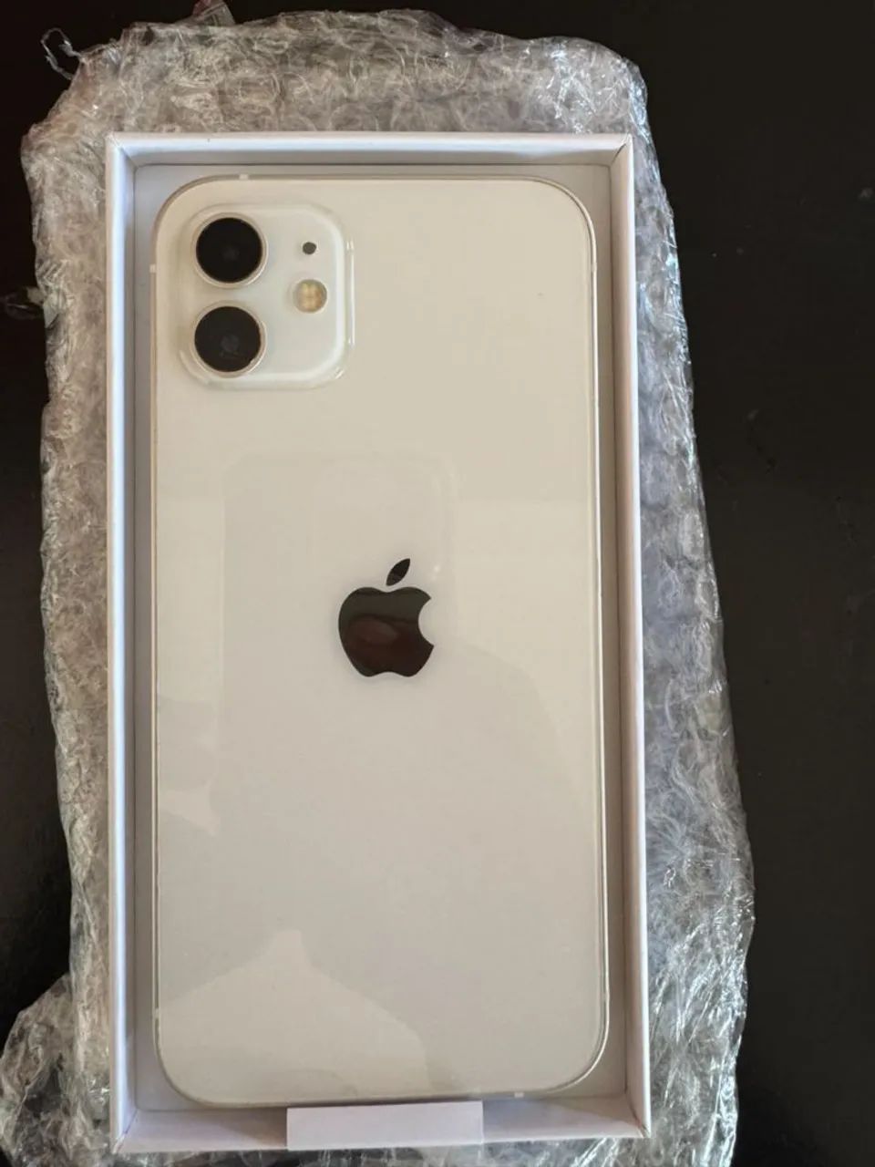 Vende-se iphone 12 128gb Branco Novo