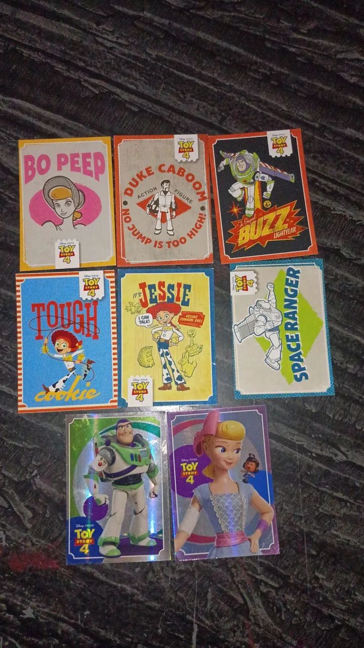 Cards Toy Story e figurinhas do álbum.  - Foto 2
