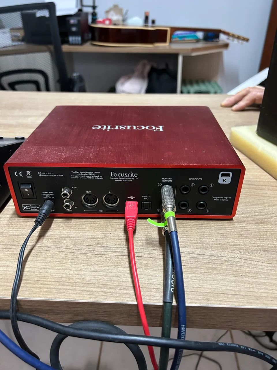 Interface de Áudio Focusrite Scarlett 18i8 (3ª Geração) - Foto 2