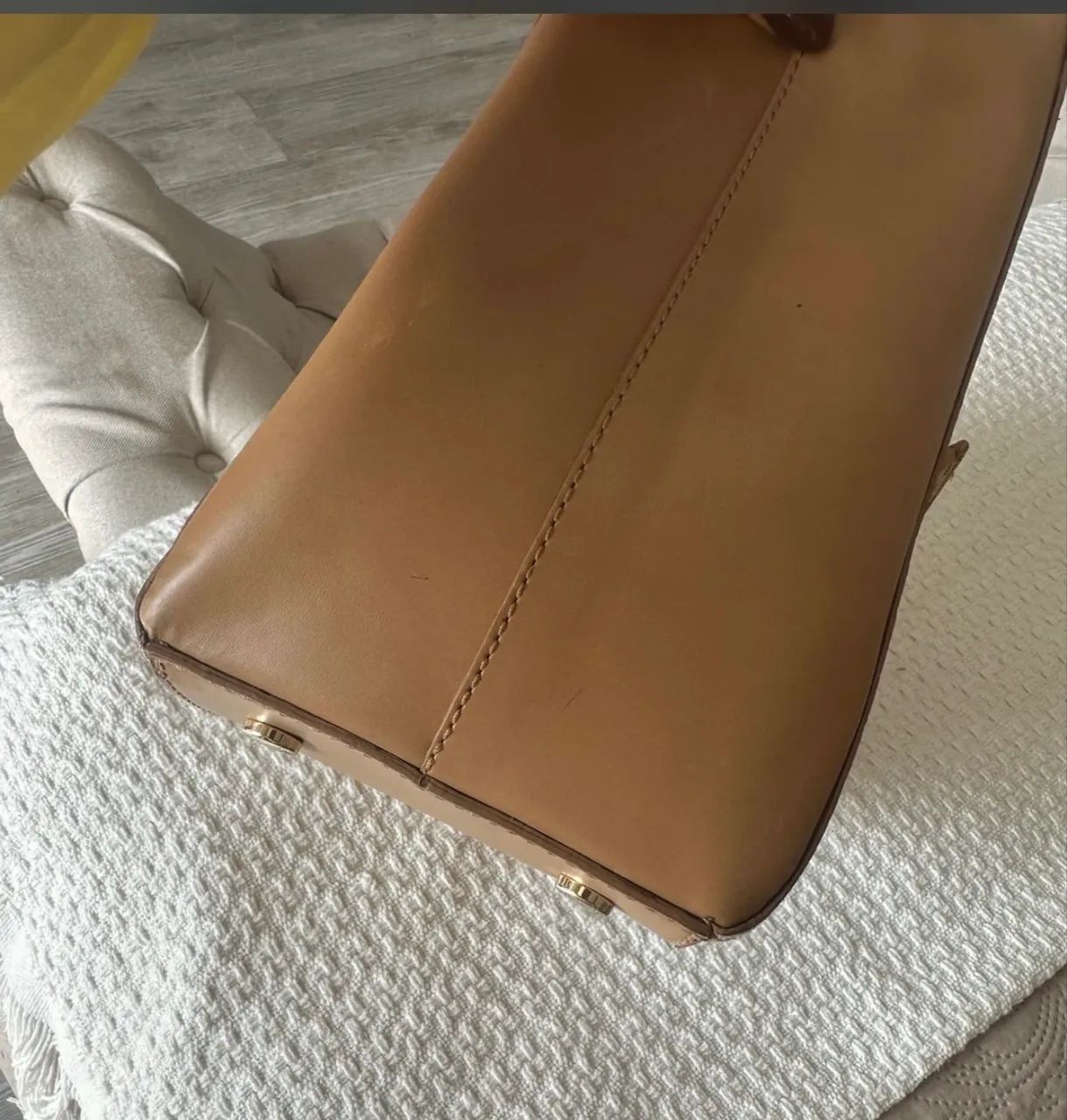 Bolsa Schutz Lorena tote cortiça  - Foto 4