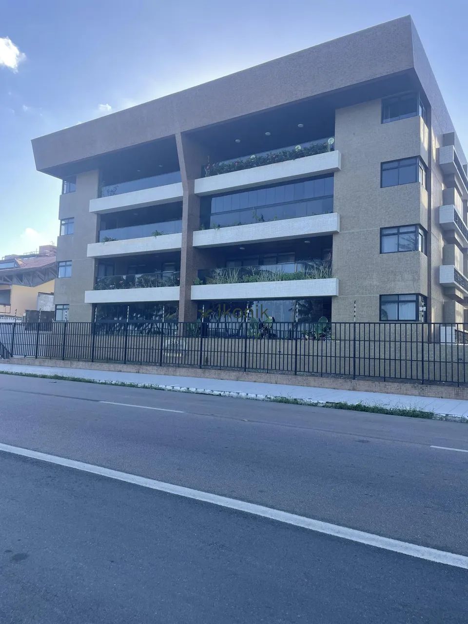 apartamento beira mar de intermares com 4 Suites.