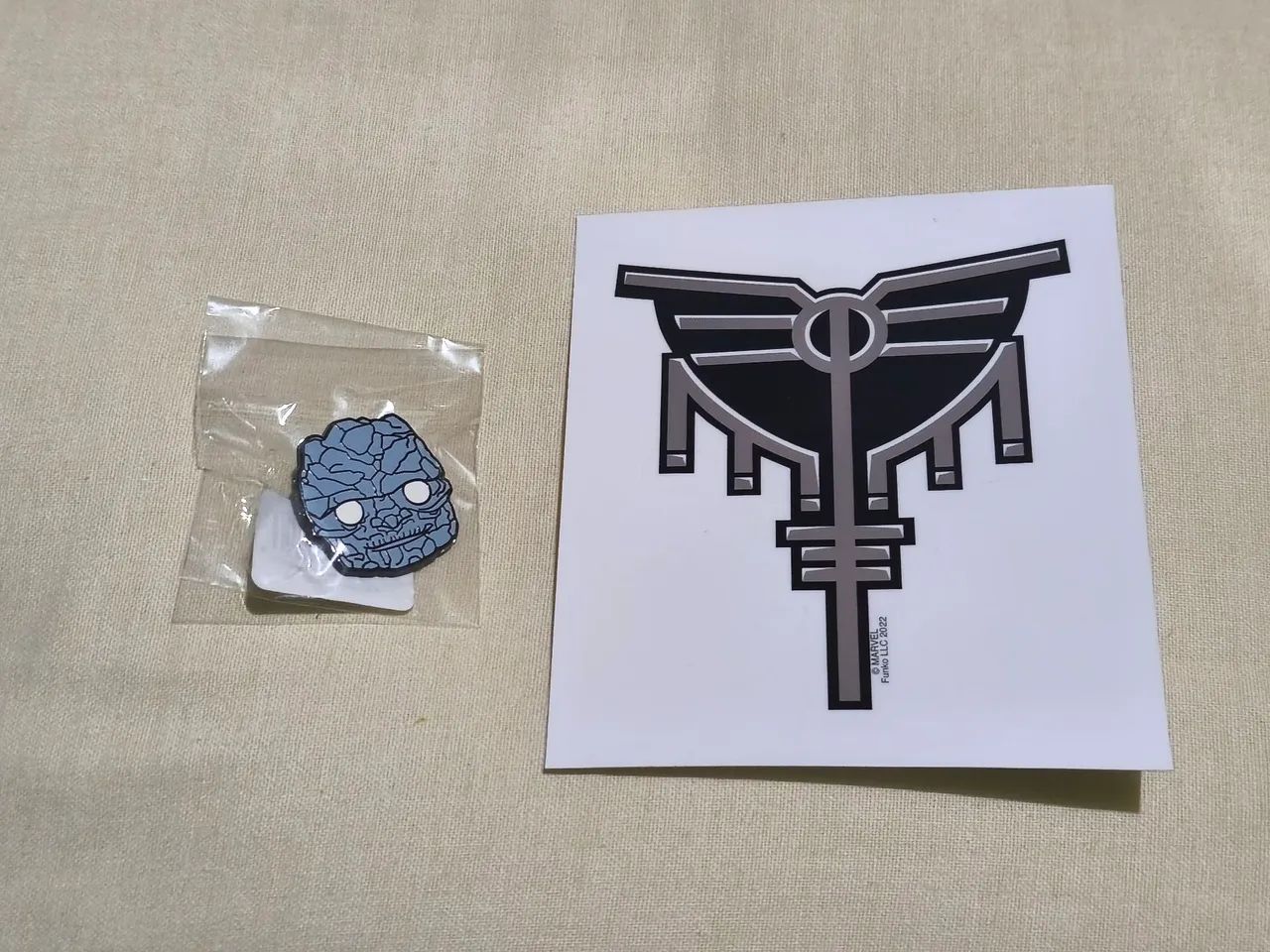 Broche e Adesivo Collector Corps Thor Love and Thunder