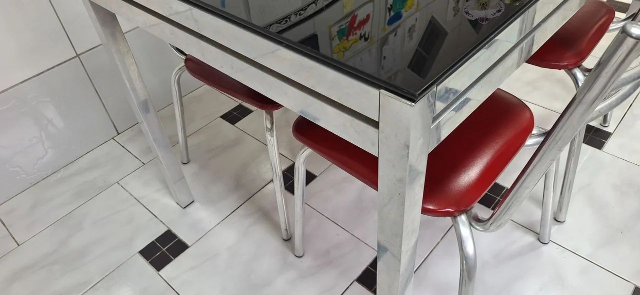 Mesa com 4 cadeiras em alumínio - Foto 3
