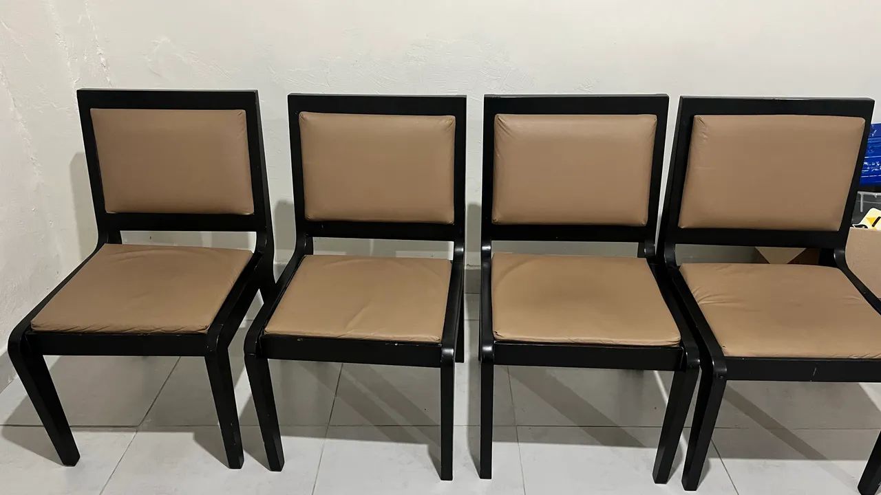 4 cadeira  - Foto 2
