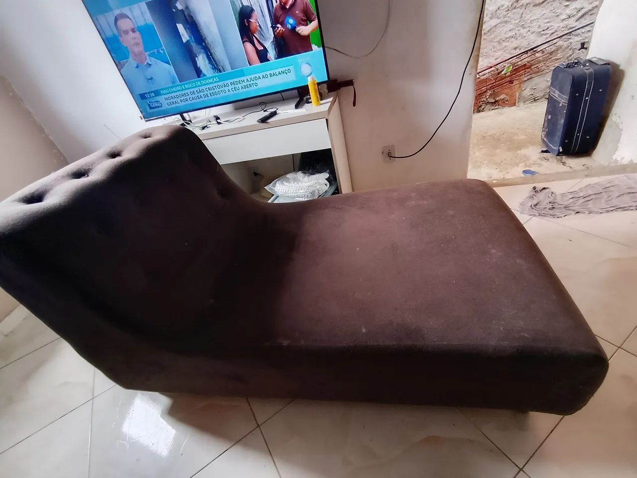 3 sofá por 200 - Foto 2