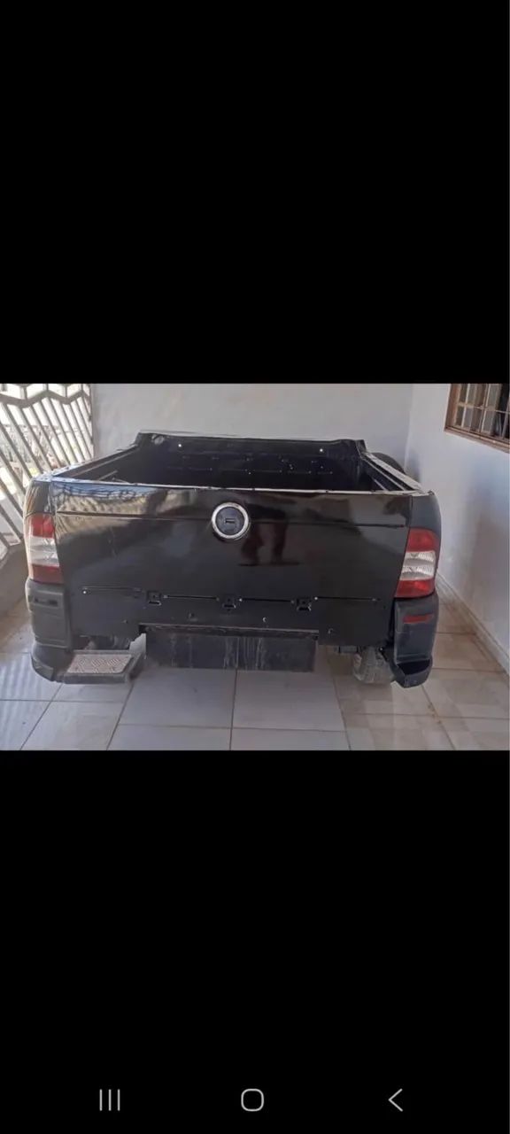 vendo carretinha/reboque com carroceria da strada - Foto 3