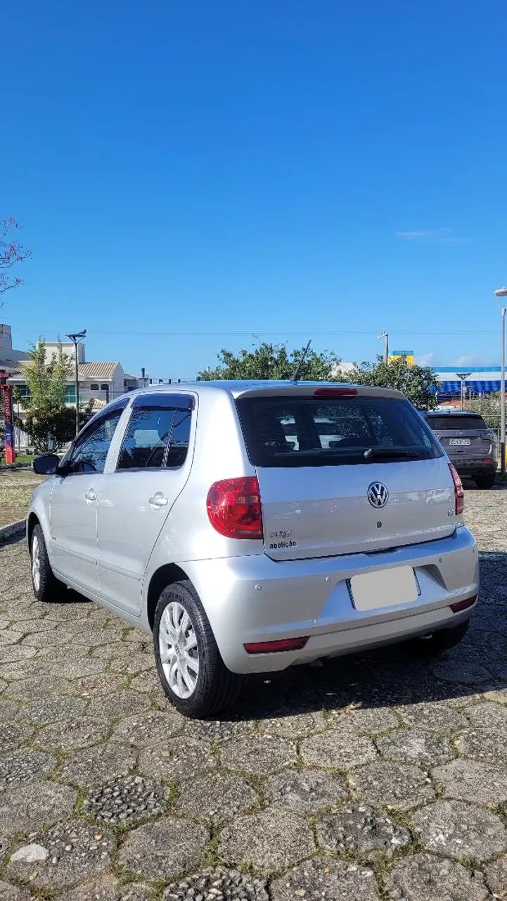 Volkswagen Fox 1.6 MI Total Flex 8V 5P 2011 - Foto 2