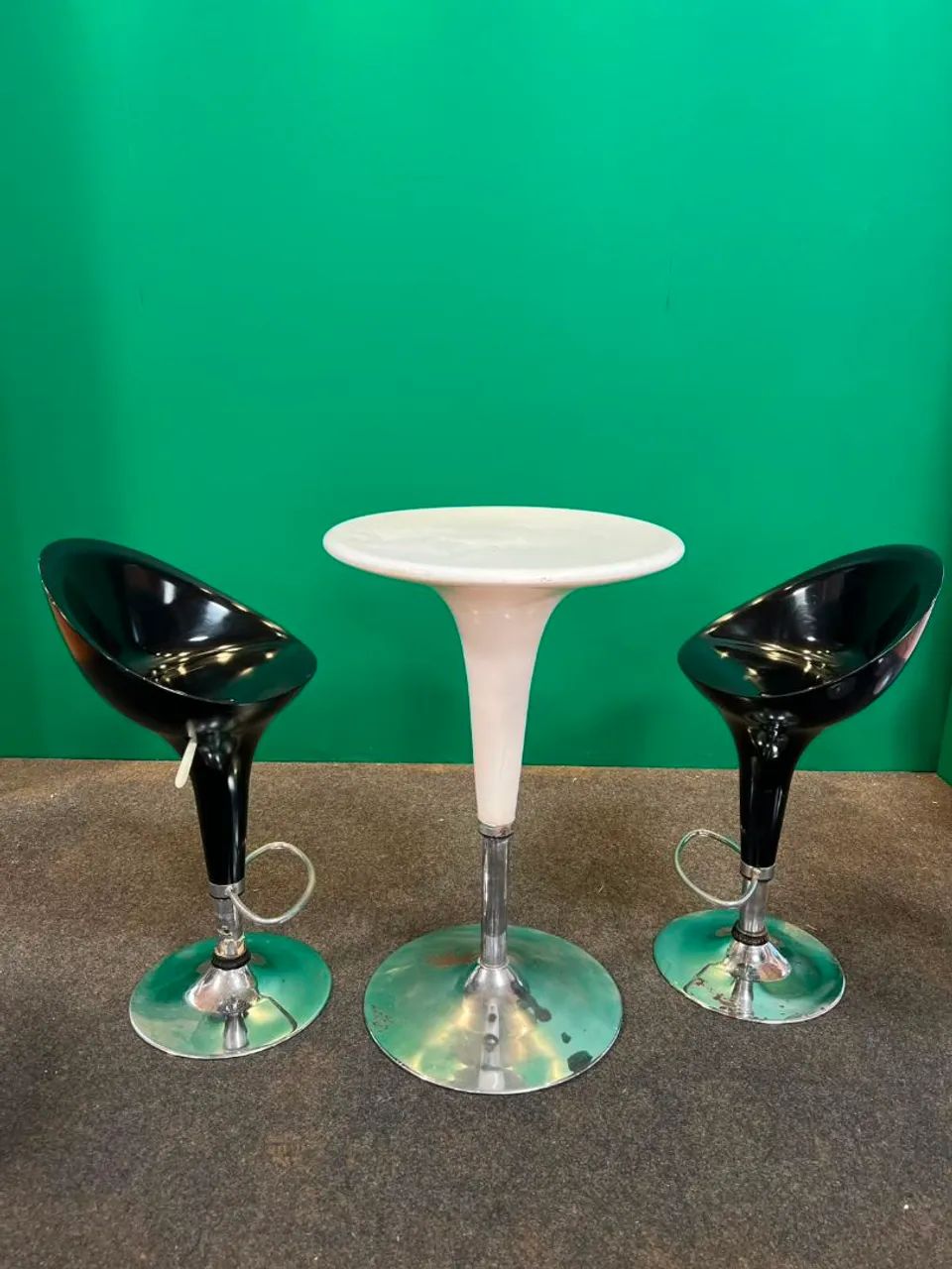 Cadeiras Banquetas Tulipa - Foto 5