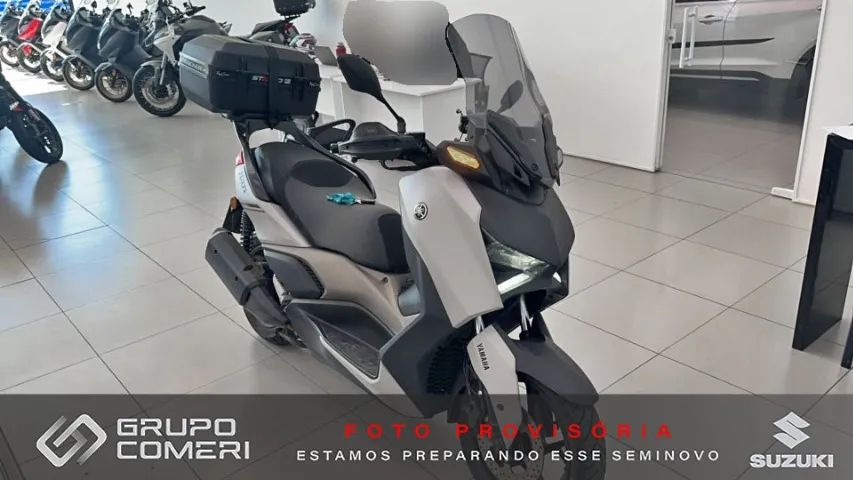 YAMAHA XMAX 250 CONNECTED