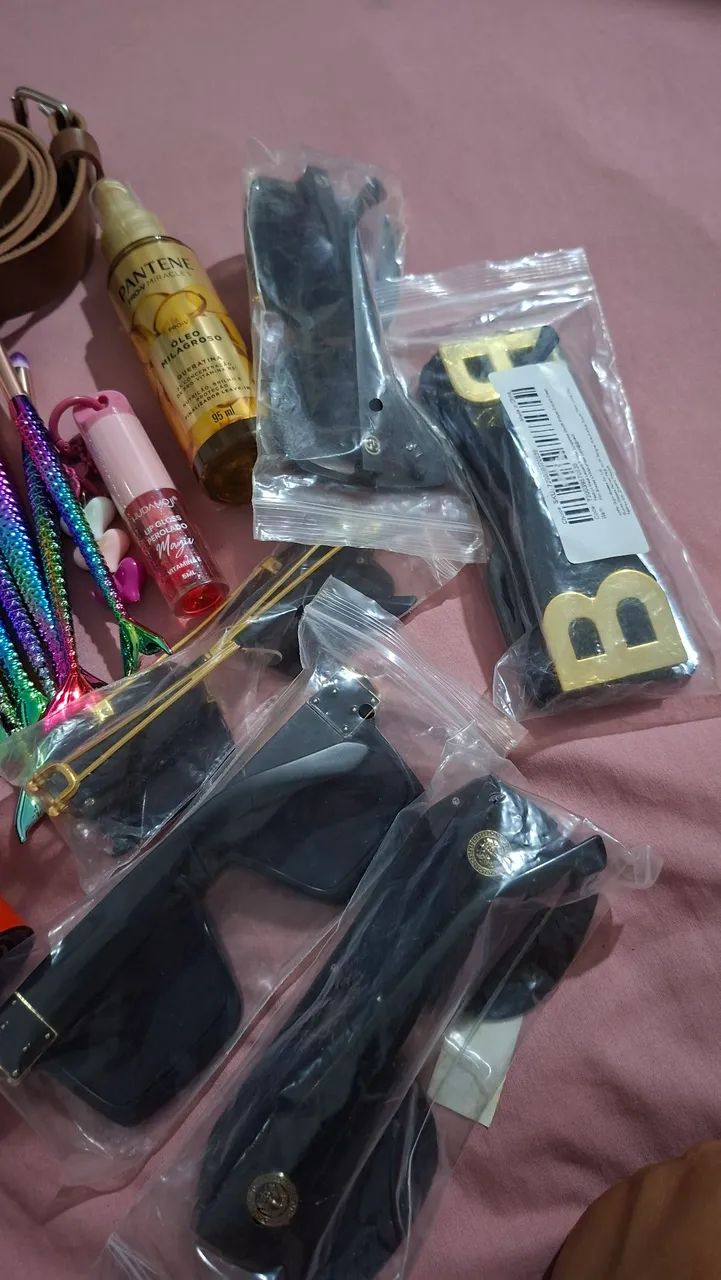 Vendo kit com itens para mulher, novos.