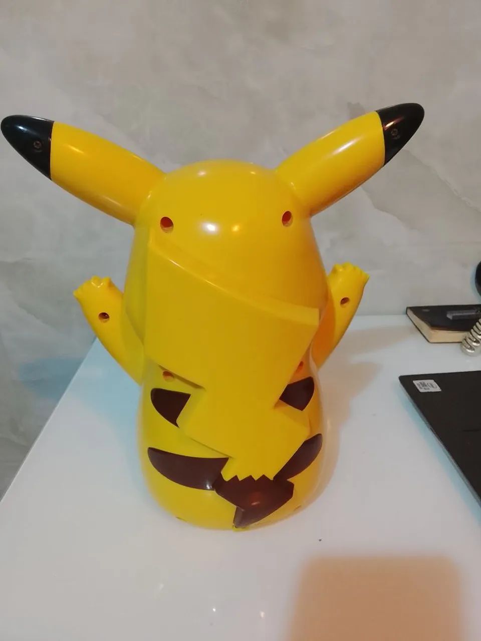 Pikachu Charge Stand Nintendo DSi / XL - Hori 2010 (Completo
