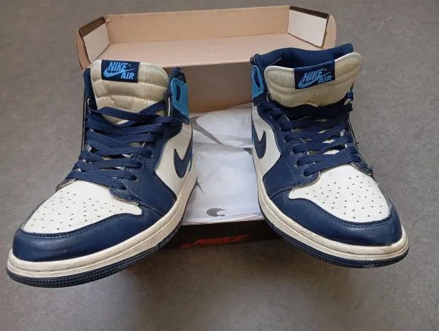 Air Jordan 1 High Obsidian