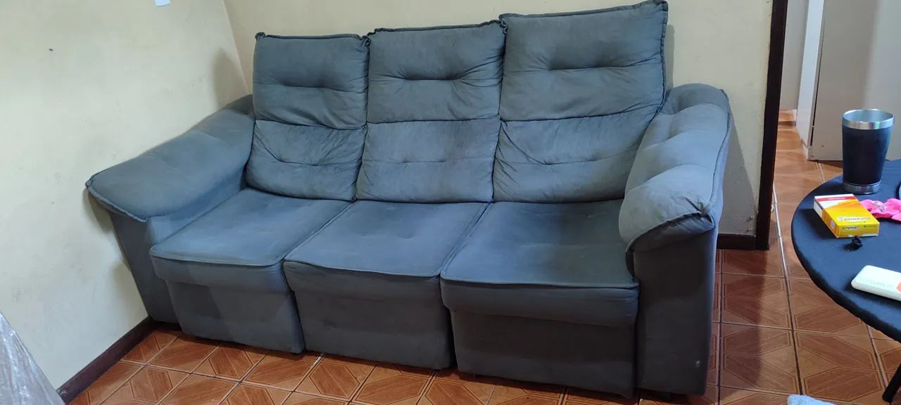 Sofá 3 lugares 