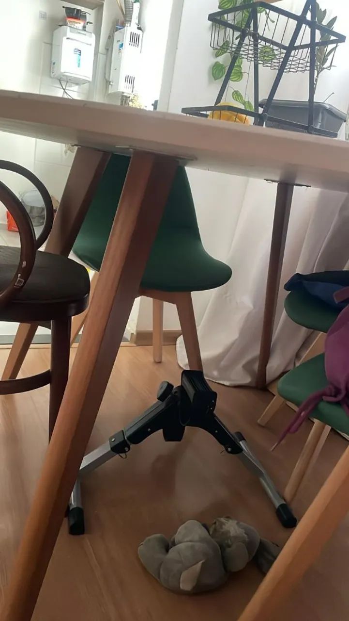 Mesa de jantar redonda + cadeiras - Foto 4