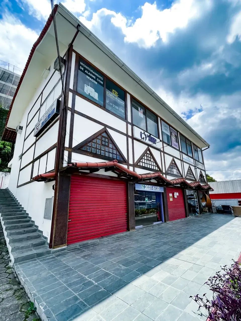 Aluga-se loja comercial - Itaipava