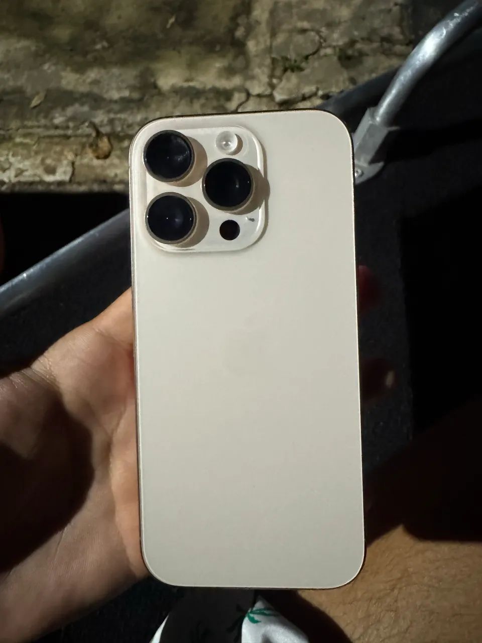iPhone 16 pro  - Foto 2