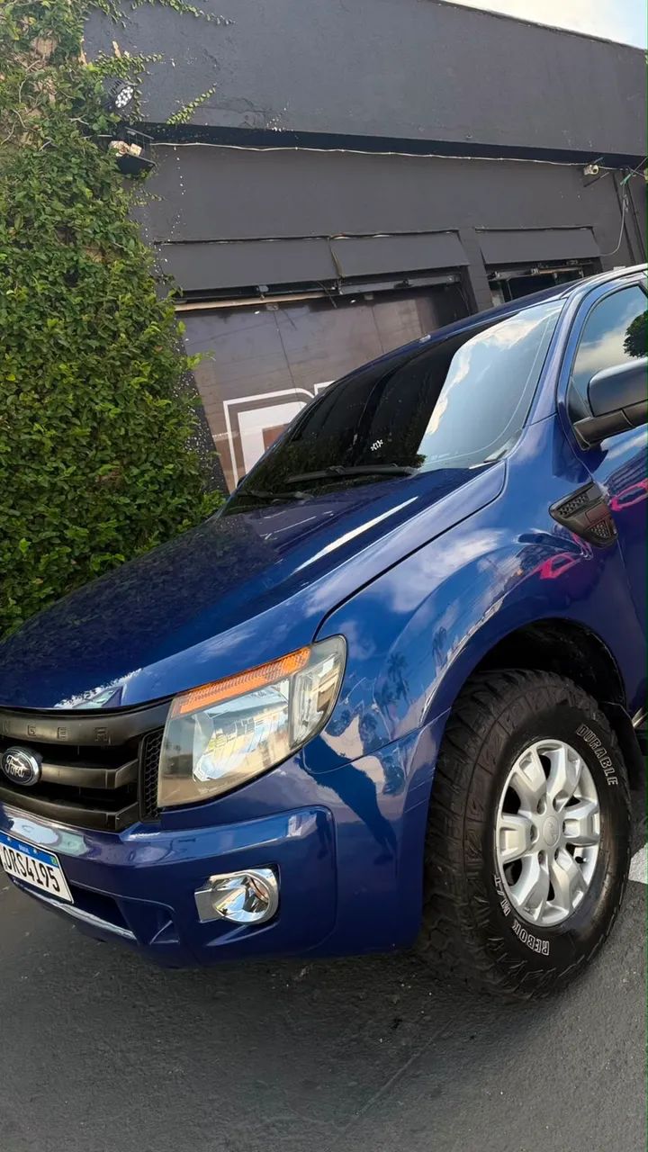 Ford Ranger XLS 2.5 16V 4X2 CD Flex 2014 - Foto 2