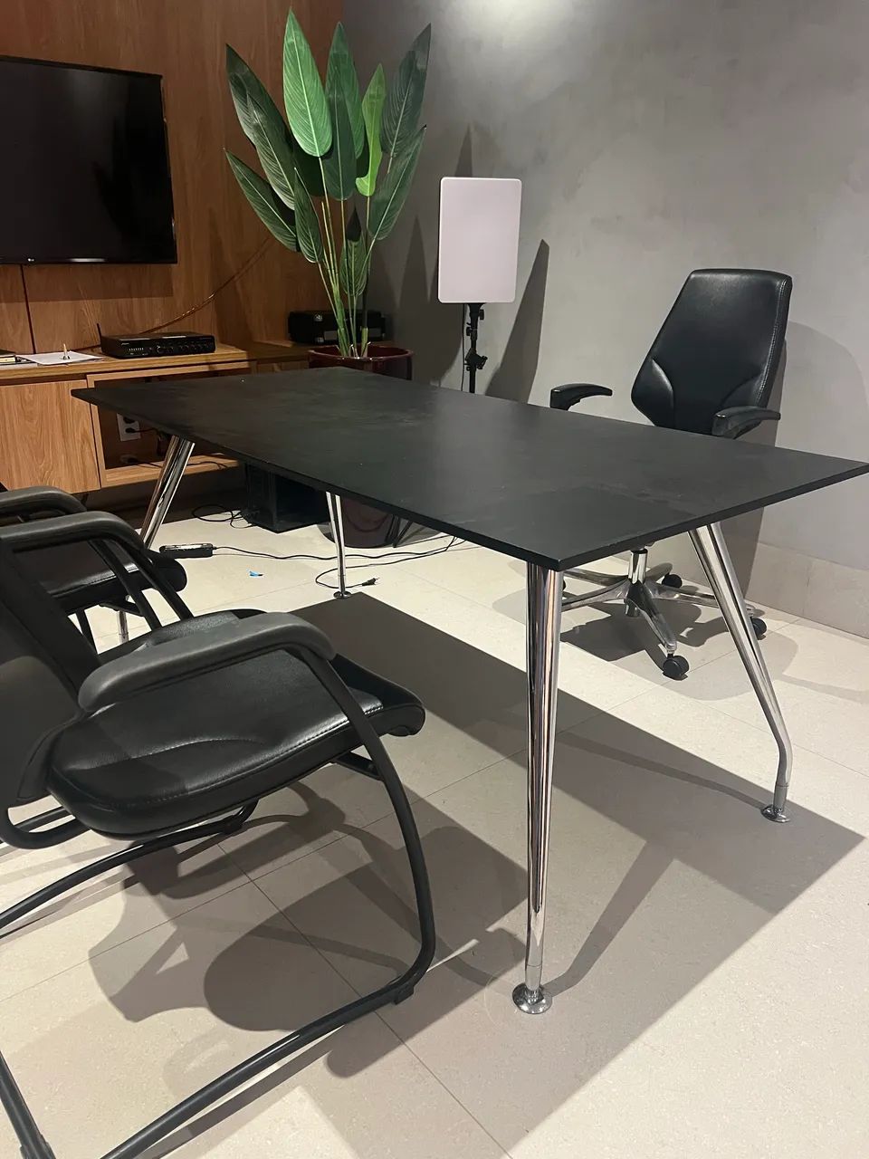Conjunto escritório completo, mesa cadeiras  - Foto 2