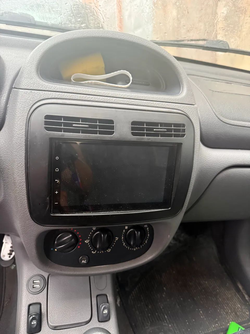 Renault Clio RN/ Expression 1.0 5P 2001 - Foto 3