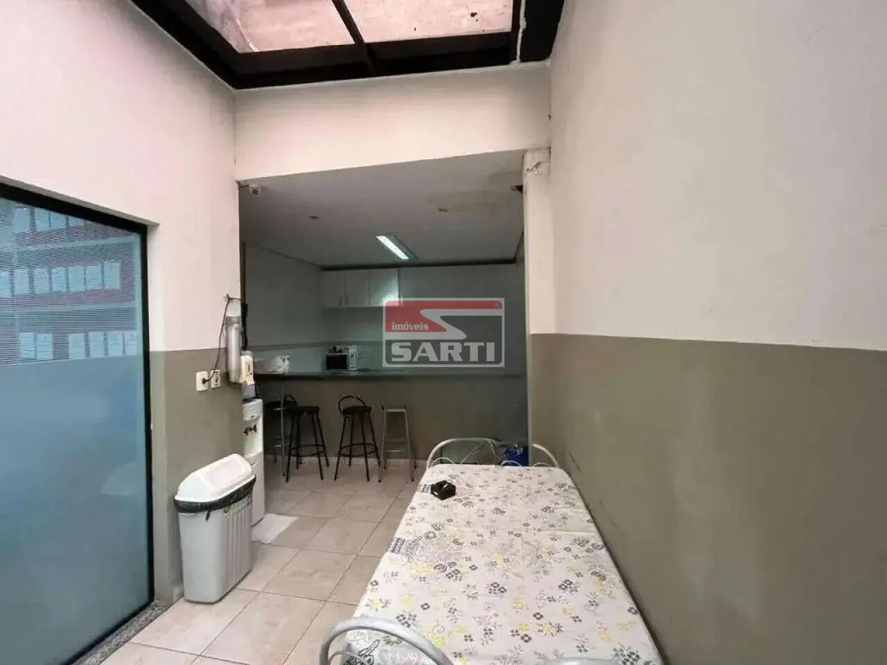 EXCELENTE IMÓVEL COMERCIAL BEM AMPLO PRÓXIMO Á ESTAÇÃO DO METRÔ - Foto 5