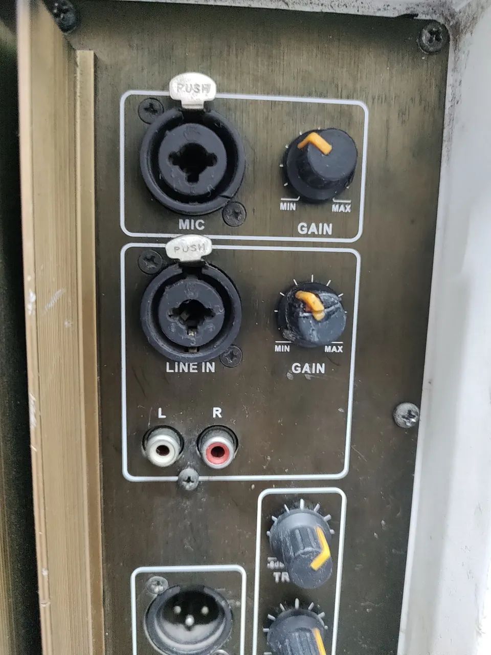 Par de Caixas Selenium Ativa e Passiva SPM1502s e SPM1502