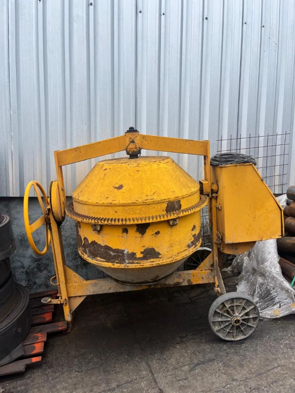 Betoneira 400L 1 Traço Super Mono 220V CSM - Foto 4