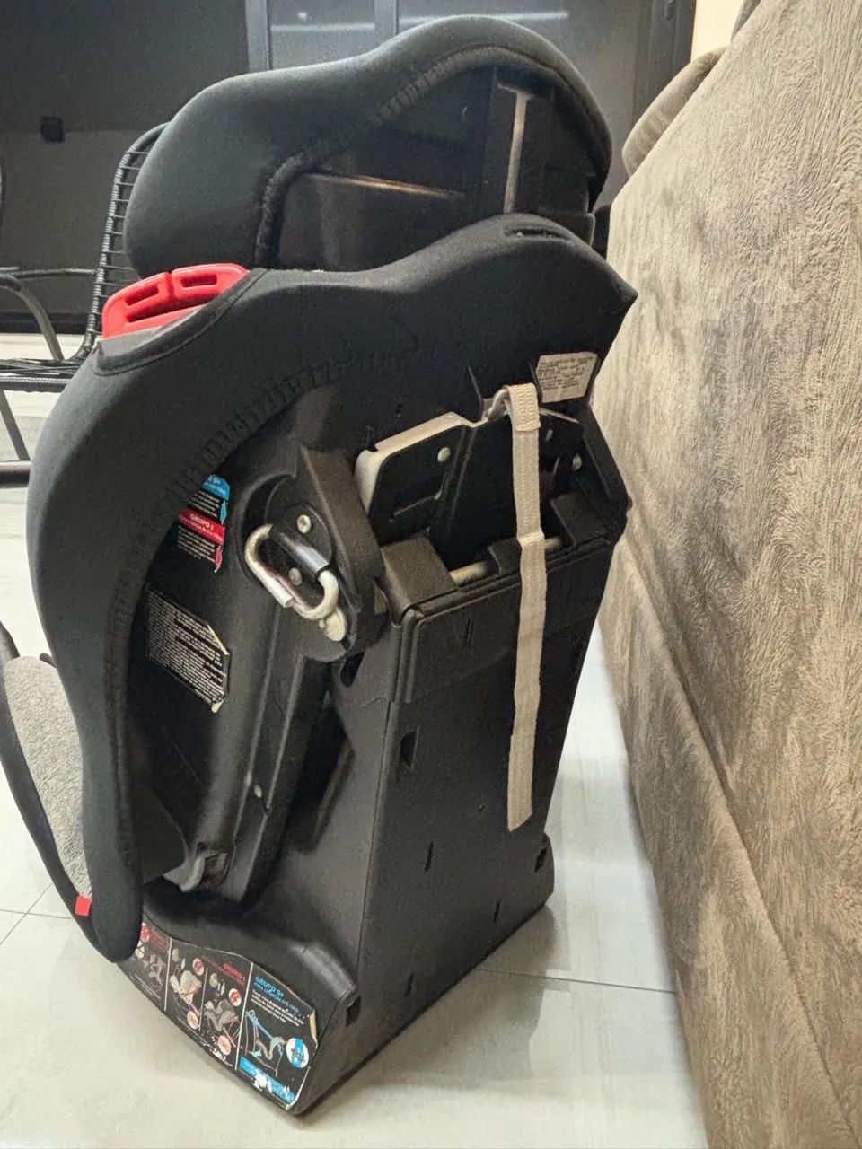 Cadeirinha infantil Burigotto 0 a 25kg para carro. - Foto 4