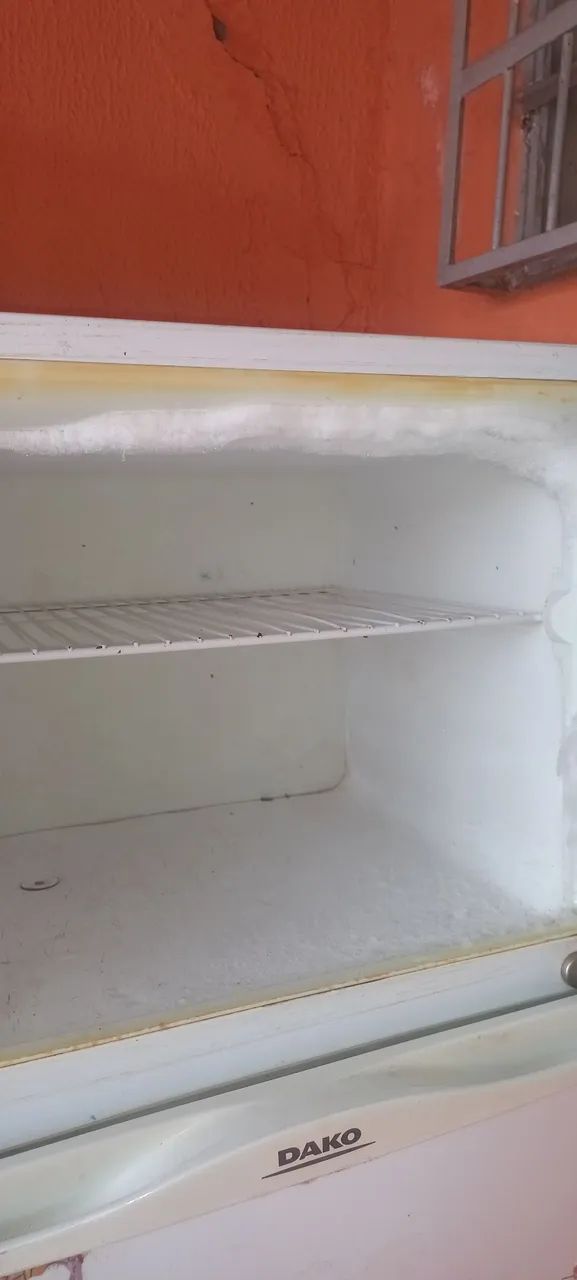 GELADEIRA DAKO 