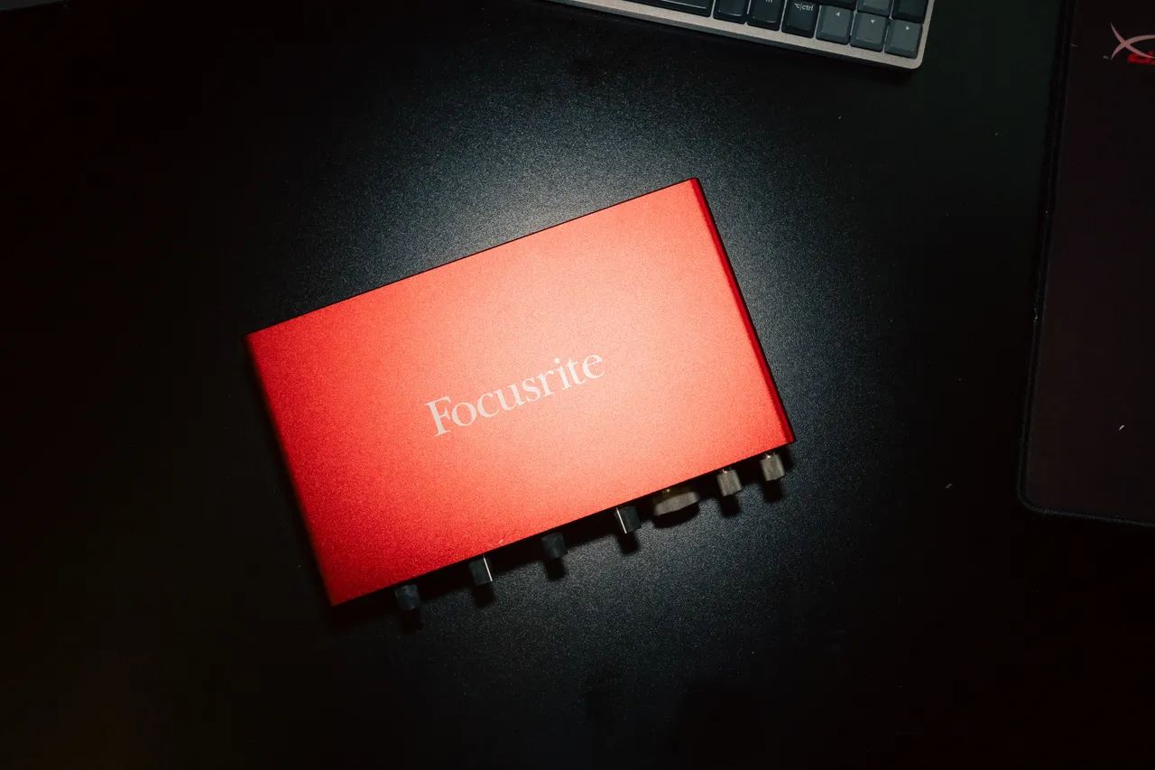 Interface de Áudio Focusrite Scarlett 18i8 3rd Gen